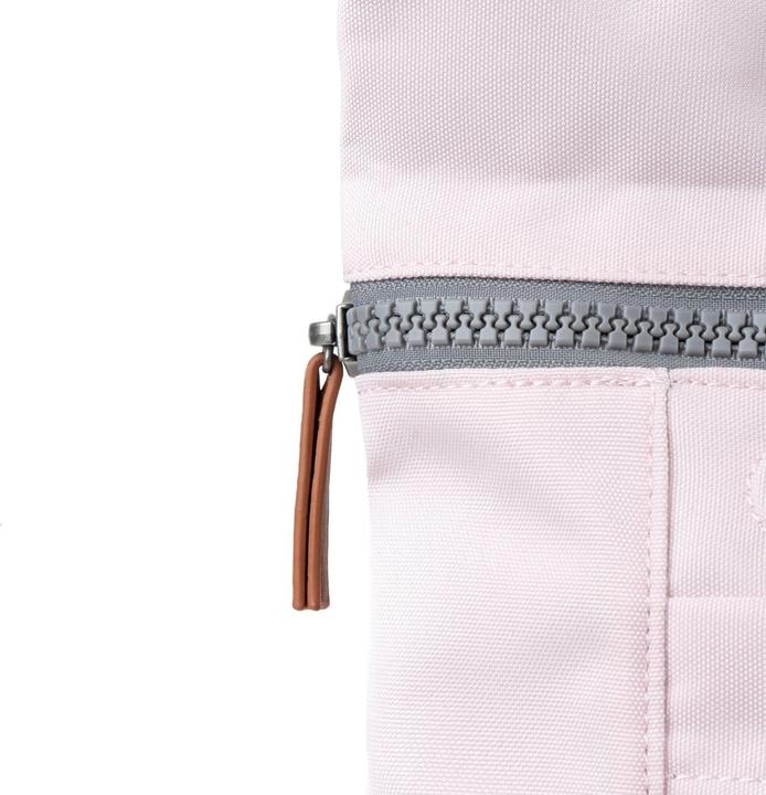 Image du produit Roka London Finchley A Transcendent Pink Small Recycled Canvas (1 l)