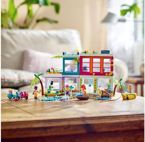 Actual product image LEGO Friends 41709 Holiday Beach House (41709, LEGO Friends)