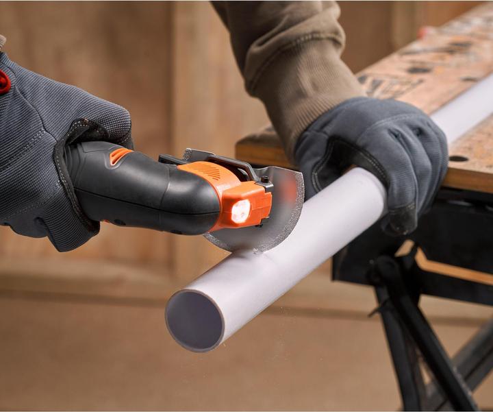 Image du produit Black & Decker Outil multifonctions 18 V, chargeur 1A, batterie 1x 2,0 Ah, 20 pièces d'accessoires, Kitbox