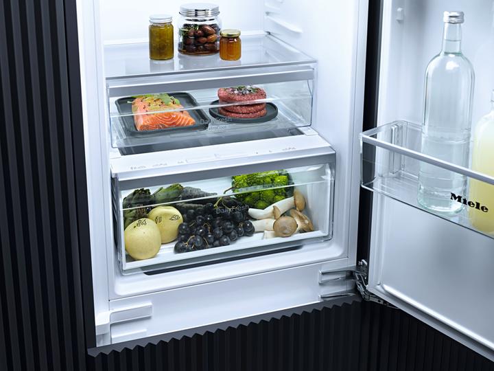 Actual product image Miele KDN 7724 E (254 l)