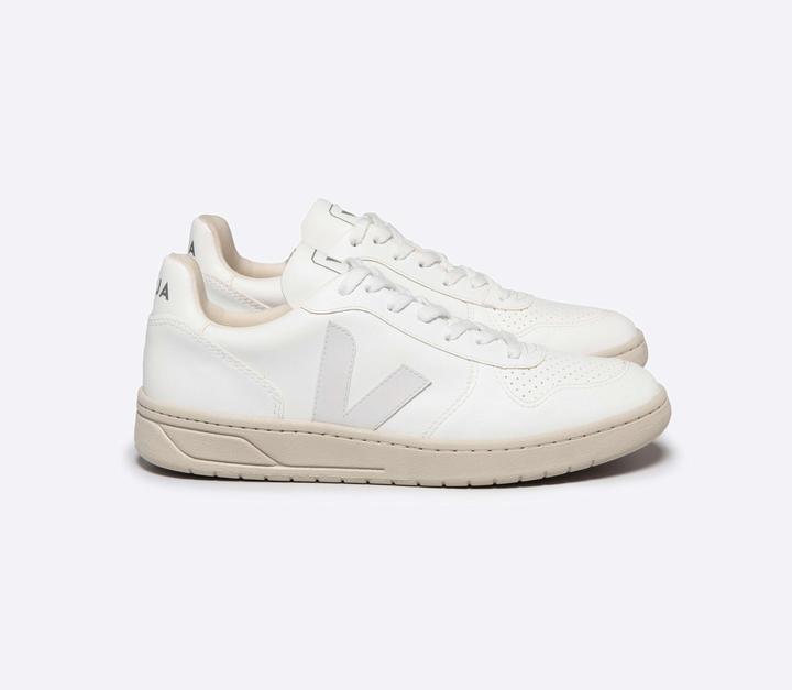 Actual product image Veja V-10 (37)