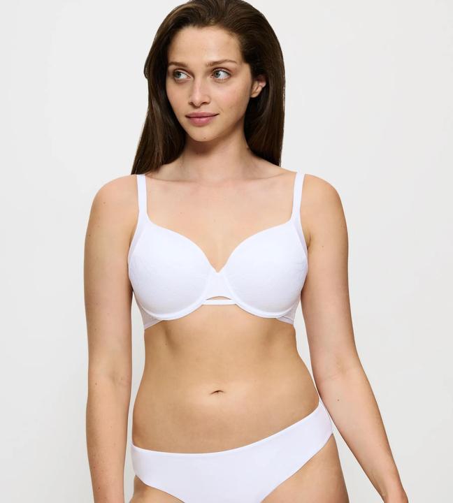 Actual product image Triumph Airy Sensation WP (70 F, Single pack)