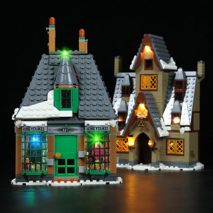 Produktbild BrickBling LED Licht Set für LEGO Harry Potter: Besuch in Hogsmeade (76388)