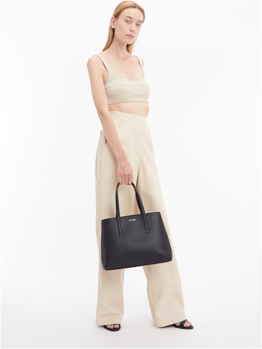 Image du produit Calvin Klein Sac à main CK Must Tote MD SP23