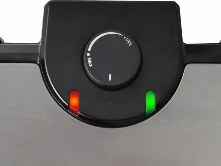 Actual product image Tristar Waffle iron WF-2120 with hearts (EU plug)