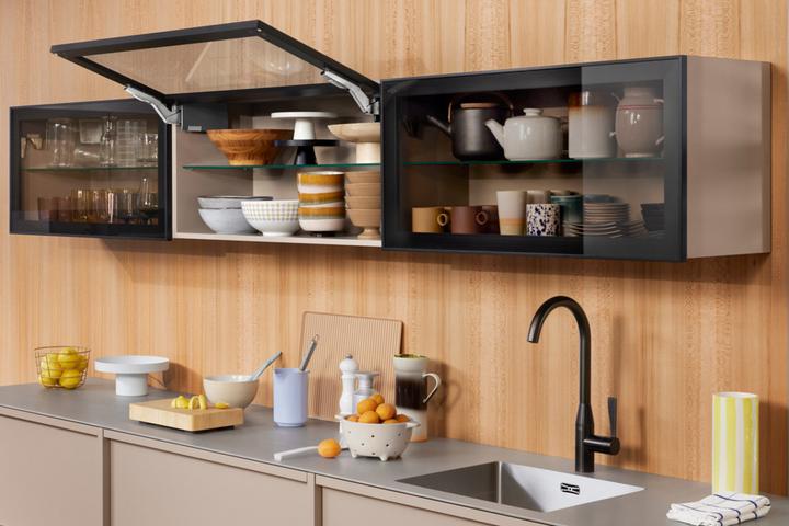 Actual product image Blum Aventos HK top (1 pcs.)