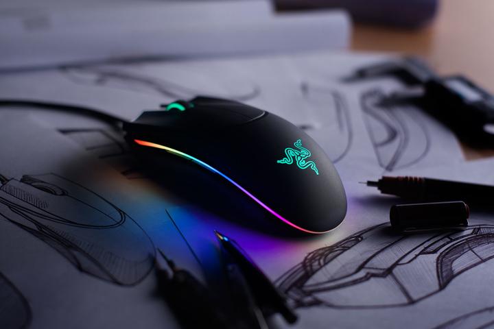 Produktbild Razer Diamondback Chroma (Kabelgebunden)