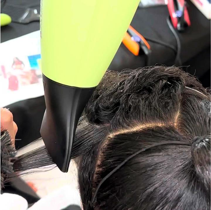 Immagine prodotto ghd helios® Hairdryer Cyber Lime