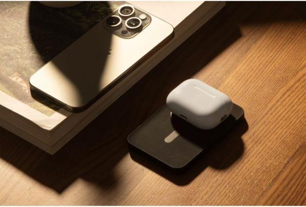Actual product image Native Union ReClassic Magsafe Power Bank (5000 mAh, 15 W, 15 Wh)