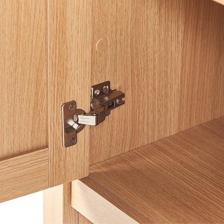 Immagine prodotto Beliani Credenza in legno chiaro 3 cassetti 2 ante LANSIN (140 x 80 x 40 cm)