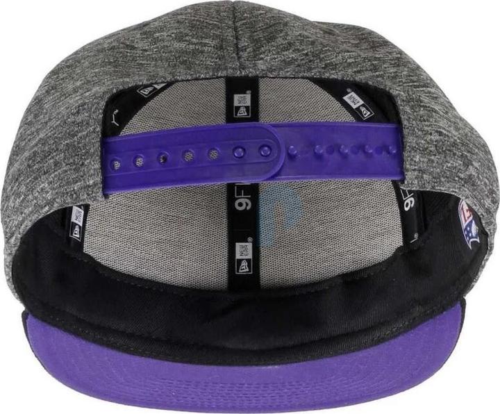 Immagine prodotto New Era NFL - Minnesota Vikings - Grey Collection 9Fifty Snapoback Cap Grigio SM (54, 55, 56, 57)