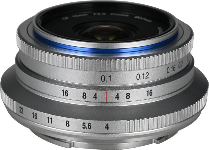 Produktbild Laowa 10mm 1:4 Pancake Canon RF (APS-C) silber (Manual Focus) (Neuheit) (Canon RF, APS-C / DX)