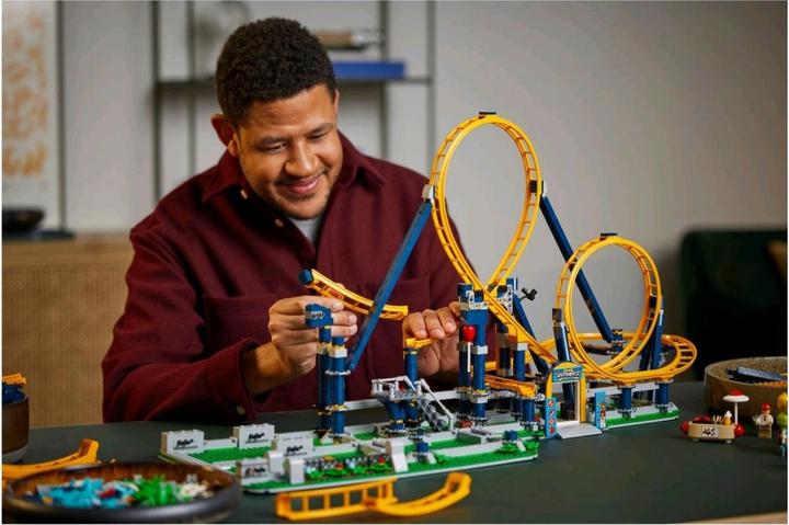 Actual product image LEGO Looping roller coaster (10303, LEGO Icons, LEGO Rare Sets)