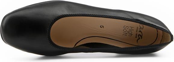 Actual product image Ara court shoe (38.5)
