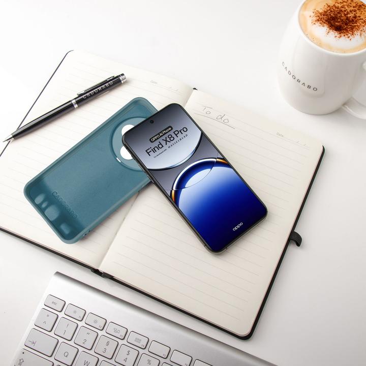 Actual product image Cadorabo Case for Oppo Find X8 Pro TPU Liquid Silicone Cover (Oppo Find X)