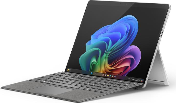 Produktbild Microsoft Surface Pro – Copilot+ PC (mit Netzteil) – 11. Edition (13", Snapdragon X Plus X1P-64-100, 16 GB, 256 GB, Ohne Tastaturlayout)