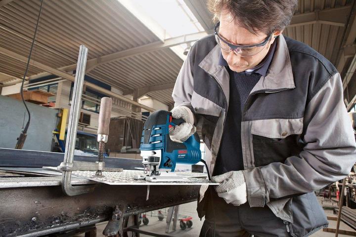 Actual product image Bosch Professional Reciprocating saw GST 150 BCE, in a craftsman's case