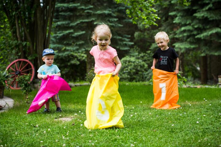 Immagine prodotto Knorrtoys Set per feste - "Fun"/32 pezzi. (Tedesco)