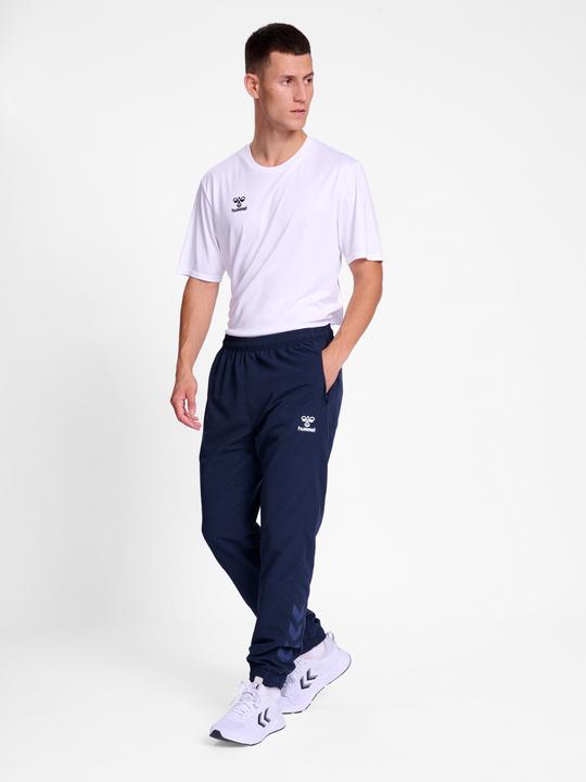 Actual product image hummel Hmltravel Woven Pants (S)