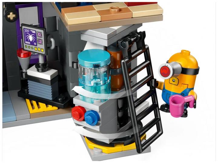 Actual product image LEGO Family villa of Gru and the Minions (75583, LEGO Minions)