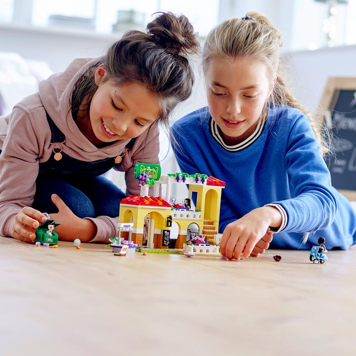 Image du produit LEGO Restaurant Heartlake City (41379, LEGO Friends)