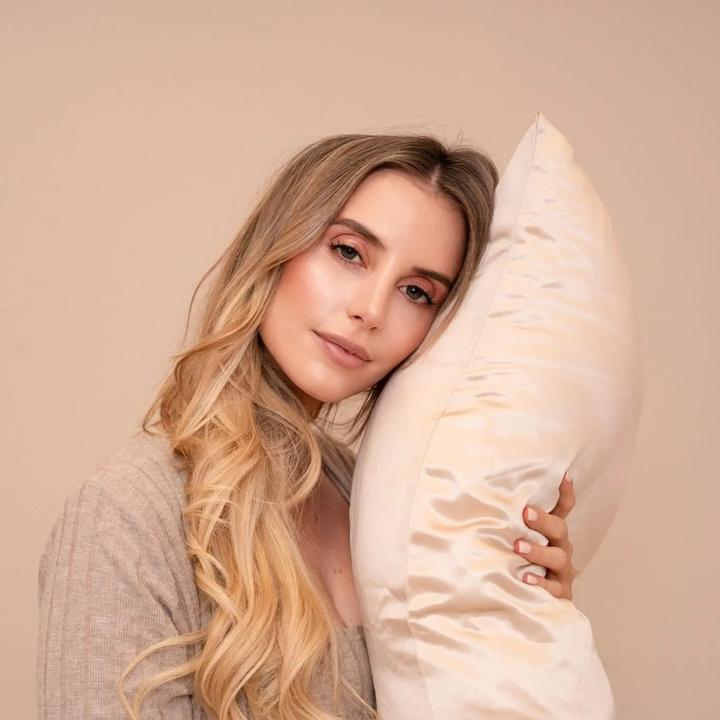 Image du produit VBEAUTY Housse de coussin en soie Rosé (Taie d'oreiller, 50 x 70 cm)