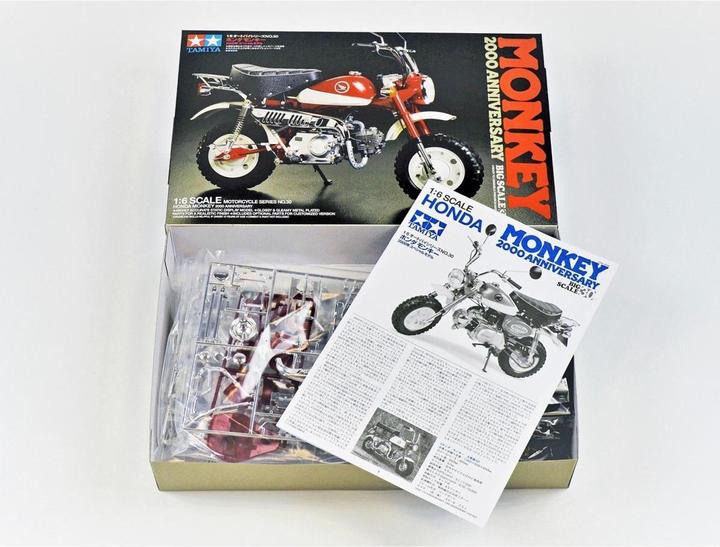 Actual product image Tamiya 1:6 Honda Monkey 2000 Anniversary