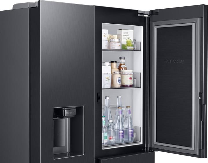 Actual product image Samsung RH68DG853DB1EG Side-by-Side EEK D NoFrost Premium Black Steel (627 l)