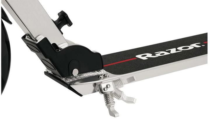 Actual product image Razor A6 Scooter - Silver 23L (MC2)