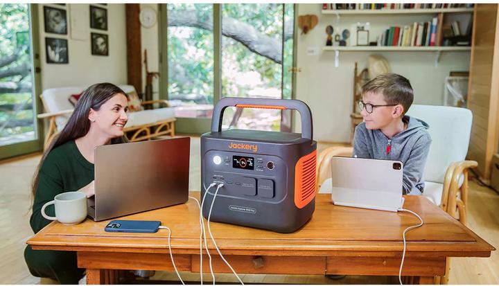Actual product image Jackery Explorer 1000 Plus (1264 Wh, 14.50 kg)