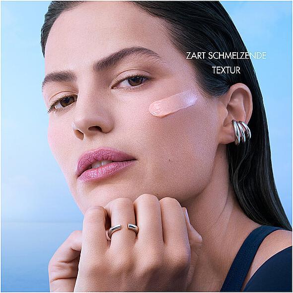 Actual product image Biotherm Blue Therapy BC Uplift SPF30 (50 ml, Day cream, SPF 30)