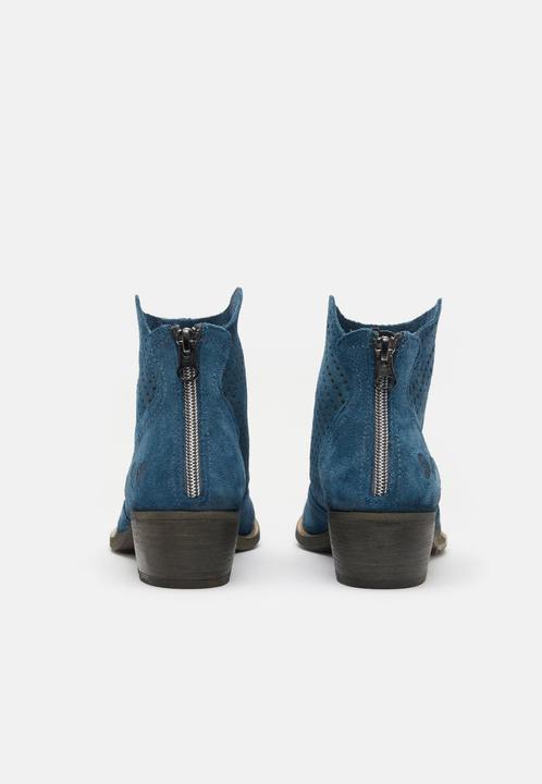 Produktbild Felmini Die Felmini-Stiefelette aus weichem Leder, besticht durch ihr schönes Stanzmuster. Diese Stiefelette (42)