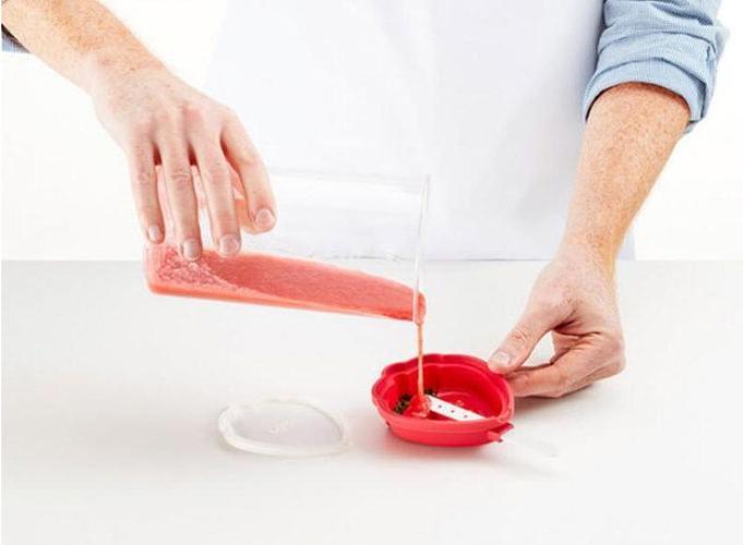 Actual product image Lékué Strawberry
