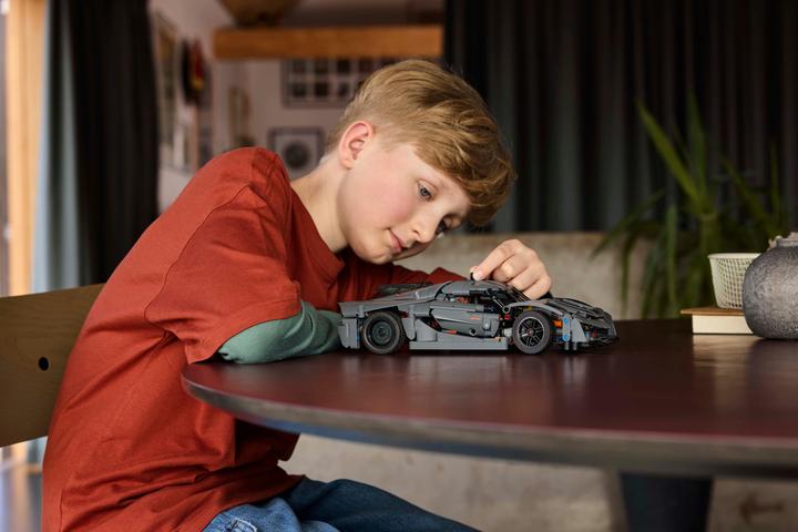 Actual product image LEGO Koenigsegg Jesko Absolut super sports car (42173, LEGO Technic)