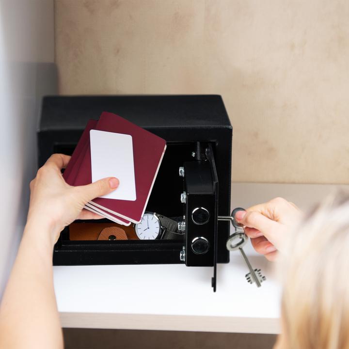 Actual product image Relaxdays Wall safe (4.46 l)