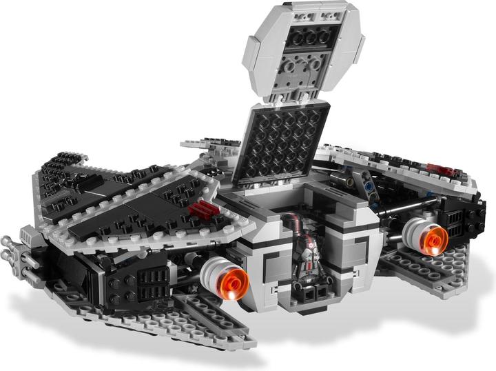 Actual product image LEGO Sith Fury class Interceptor (9500, LEGO Star Wars)