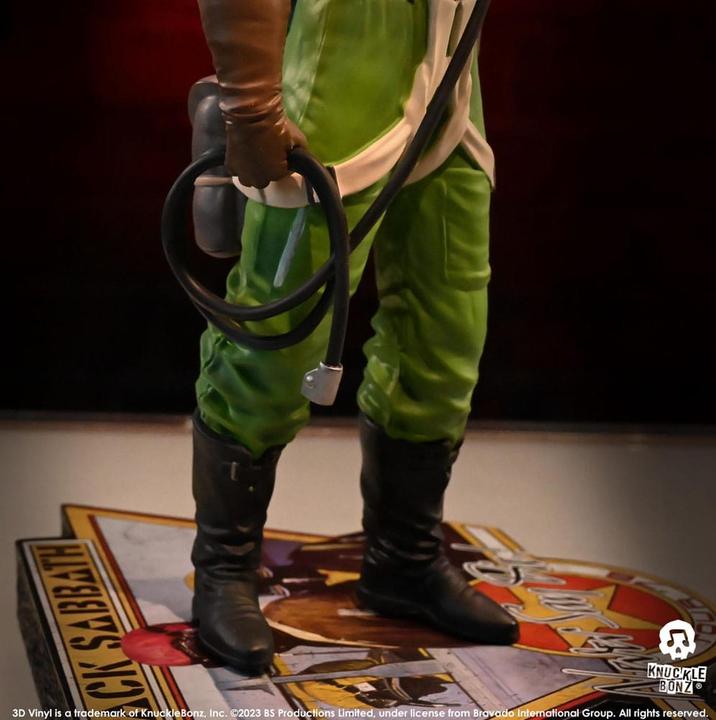Actual product image Knucklebonz Black Sabbath 3D Vinyl Statue Pilot (Never Say Die) 22 cm