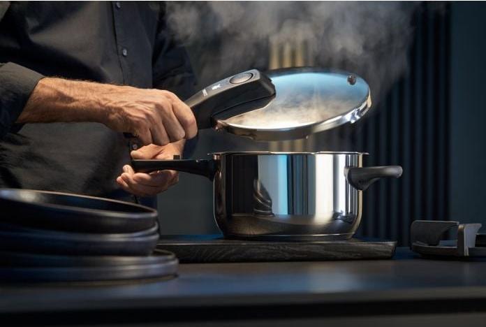 Produktbild WMF Schnellkochtopf (22 cm, Dampfkochtopf, Edelstahl)