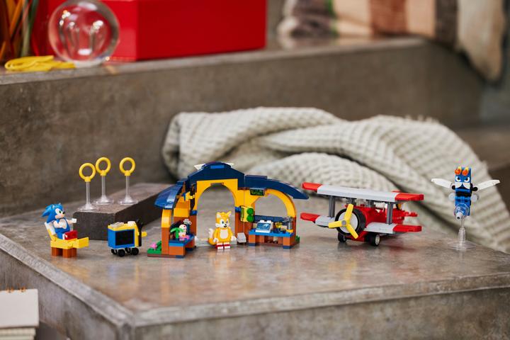 Immagine prodotto LEGO L'aereo tornado di Tails con officina (76991, LEGO Sonic)