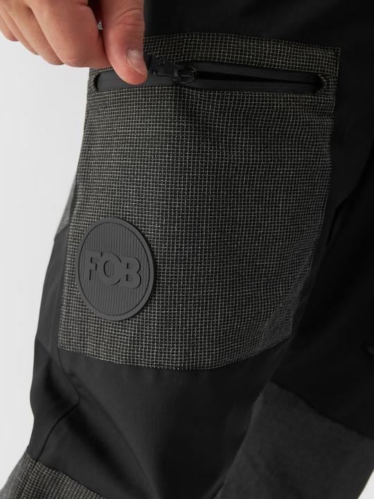 Actual product image 4F Snowboard Bib Trousers (L)