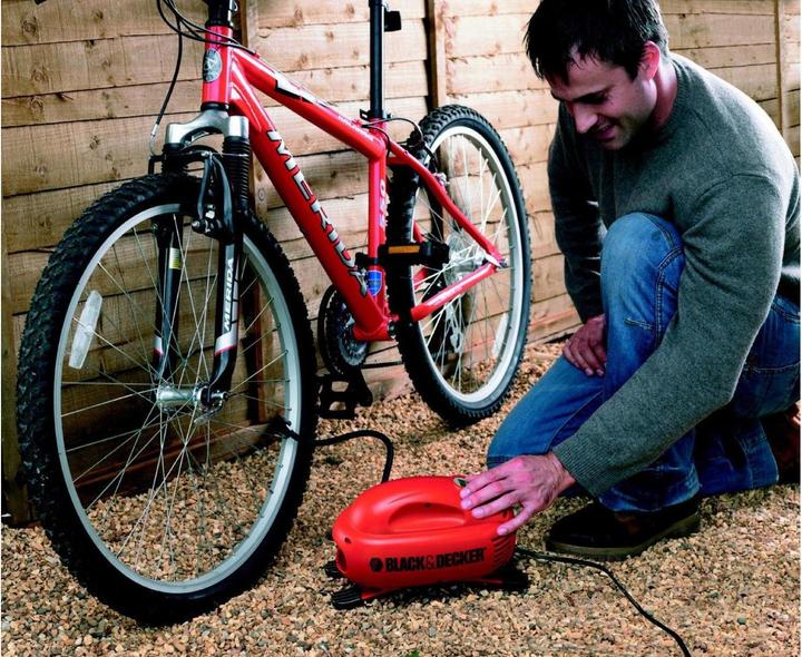Actual product image Black & Decker Asi200 (8.27 bar, 200 l)