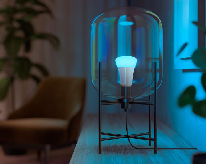 Actual product image Philips Hue White & Color Ambiance BT (E27, 6.50 W, 806 lm, 4 x, F)