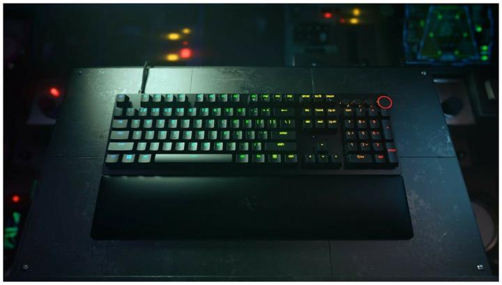 Produktbild Razer Huntsman V2 (US, Kabelgebunden)