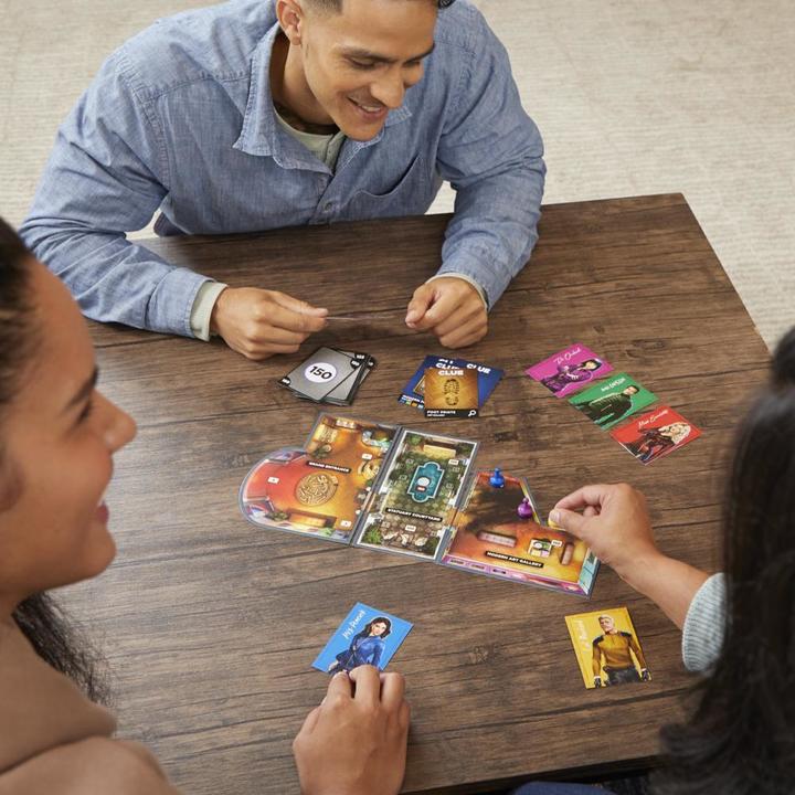 Actual product image Hasbro Cluedo Clue Board Game Robbery at the Museum, Clue Escape Room Game, Cooperative Family Game
