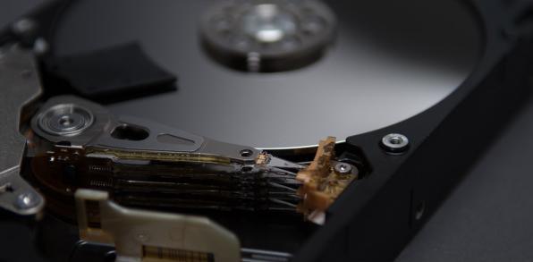 Produktbild Toshiba S300 (6 TB, 3.5", CMR)