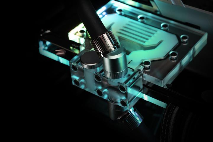 Actual product image EKWB EK Quantum Vector Trinity RTX 3080/3090 Active Backplate D-RGB - Plexi