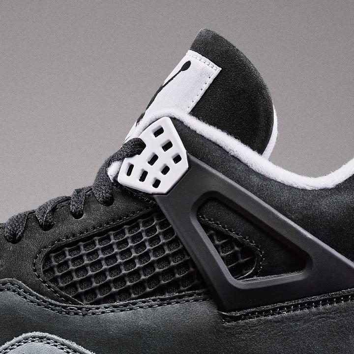 Immagine prodotto Nike Air Jordan 4 (45)