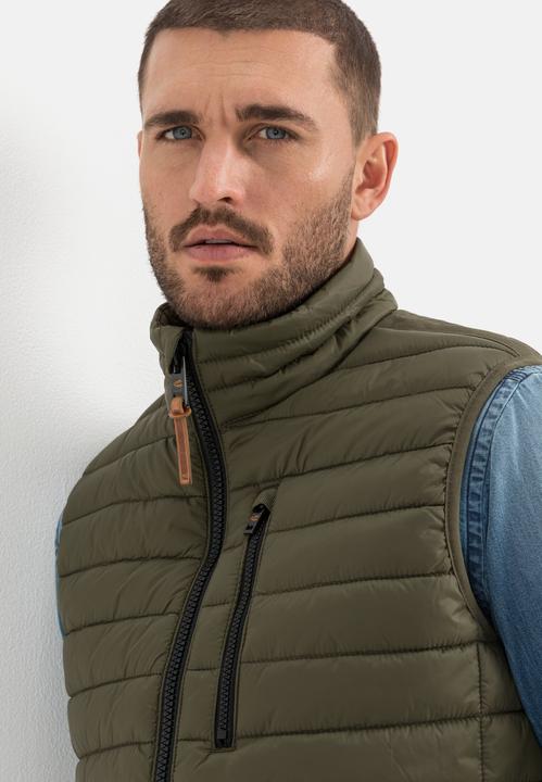 Image du produit Camel Active Gilet matelassé avec surpiqûres horizontales en polyester recyclé (60)
