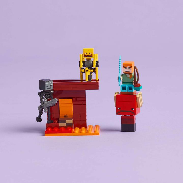 Immagine prodotto LEGO Das Lava-Duell im Nether (21266, LEGO Minecraft)