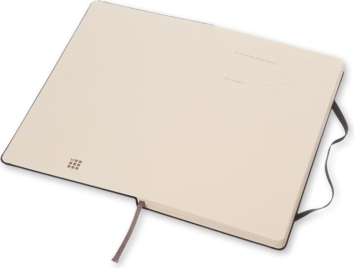 Actual product image Moleskine Notebook Classic Large (A5, Dotted, Hardcover)